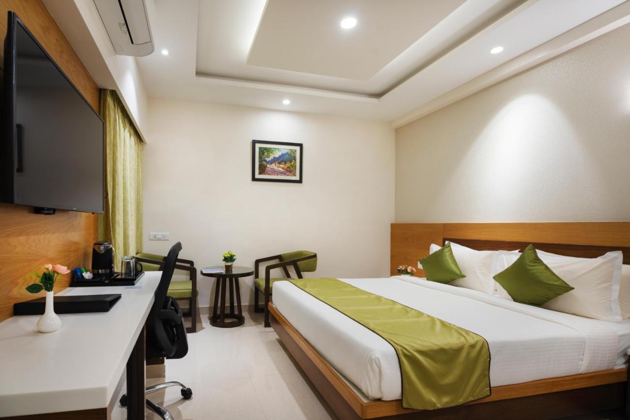 Vanusa Residency Bangalore Esterno foto